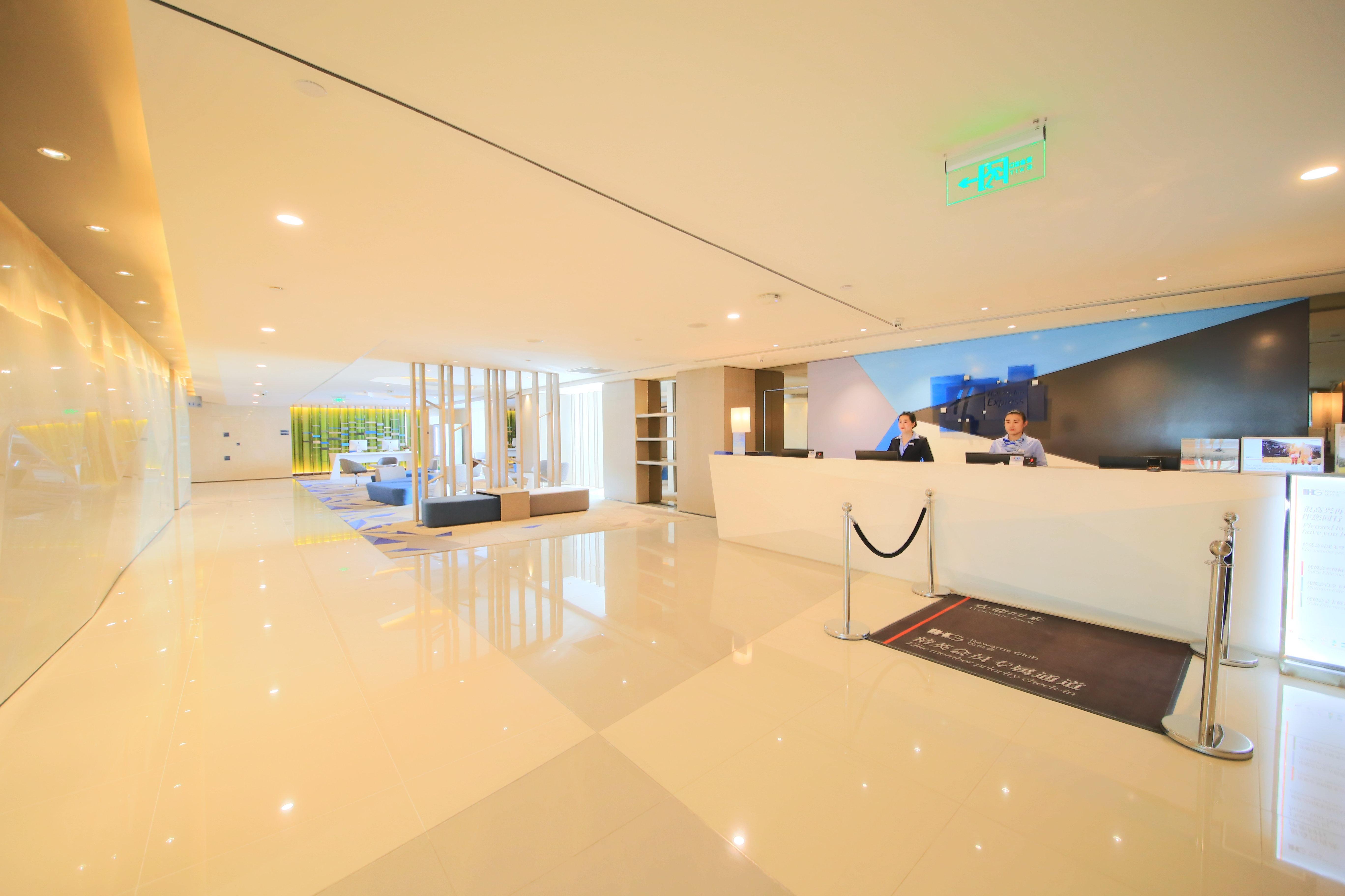 Holiday Inn Express Yingkou Onelong Plaza By Ihg Gaizhou Экстерьер фото