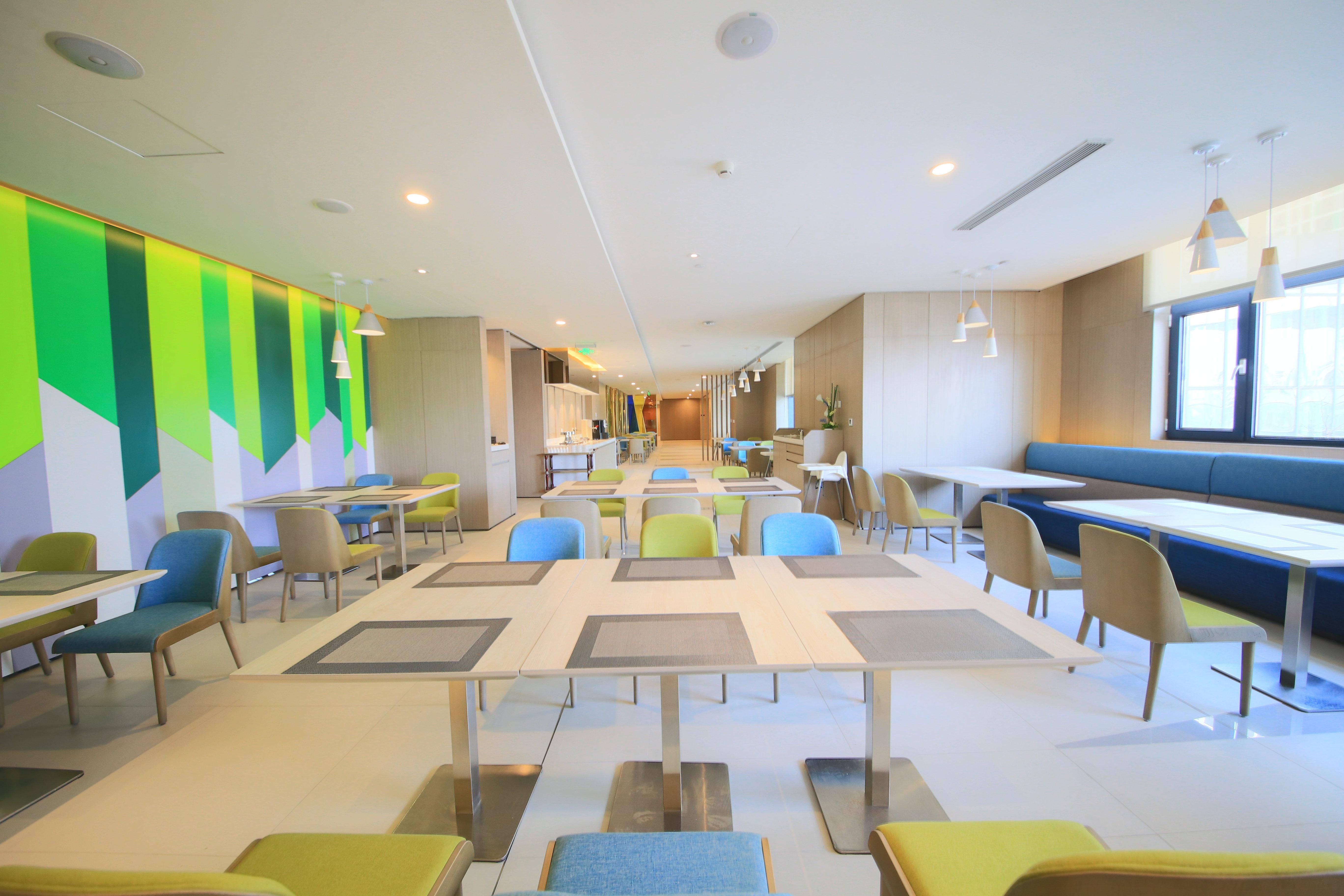Holiday Inn Express Yingkou Onelong Plaza By Ihg Gaizhou Экстерьер фото