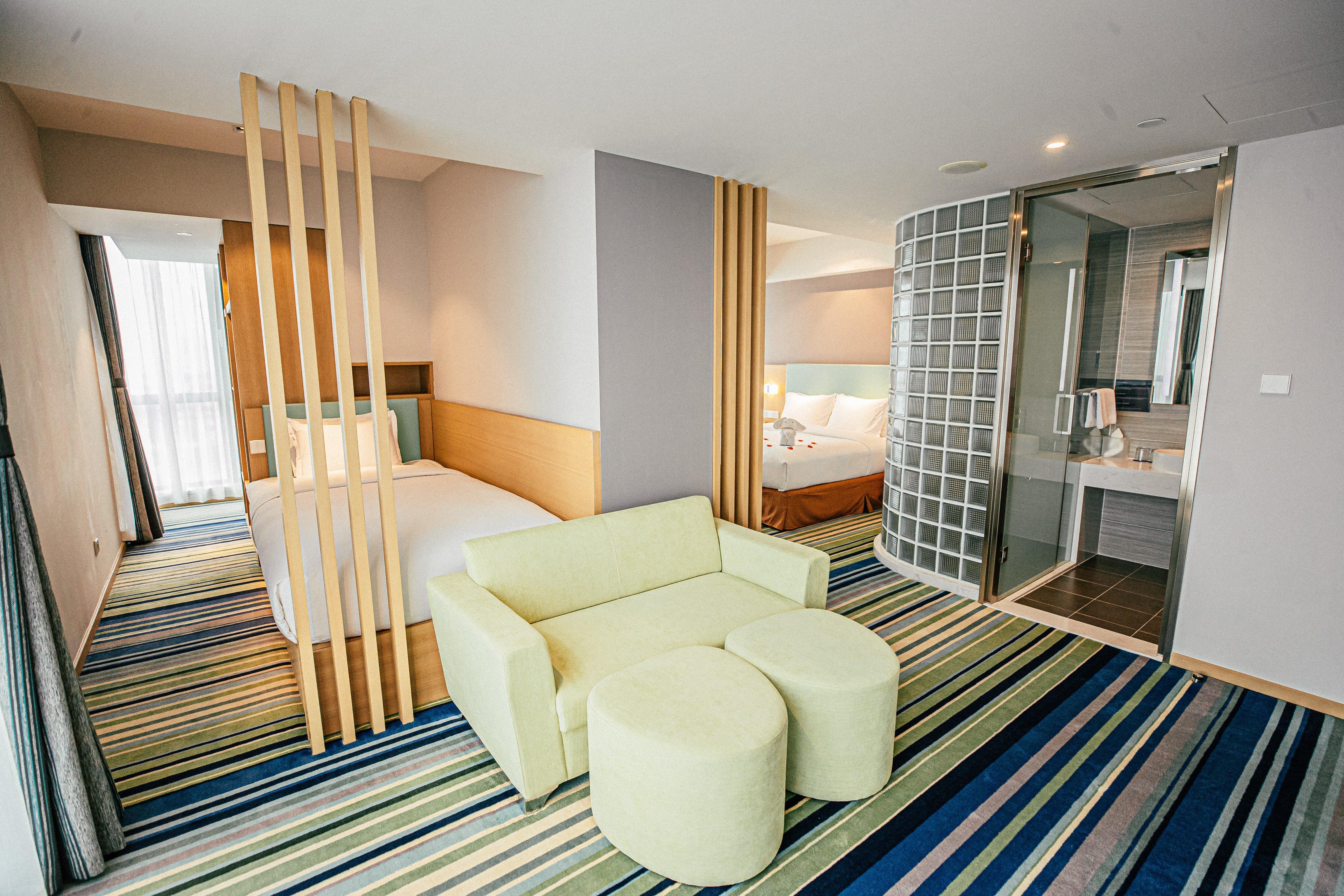 Holiday Inn Express Yingkou Onelong Plaza By Ihg Gaizhou Экстерьер фото