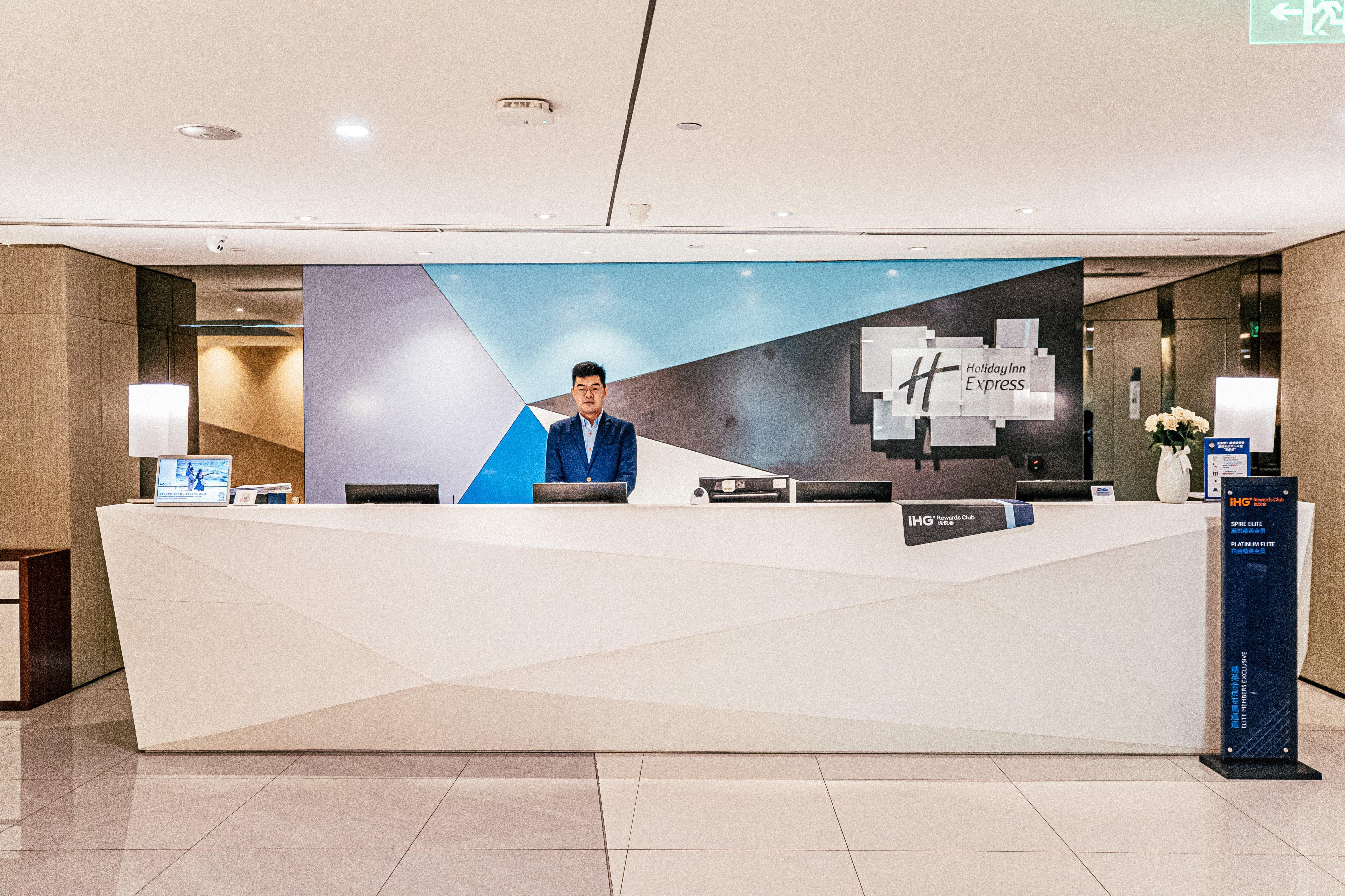 Holiday Inn Express Yingkou Onelong Plaza By Ihg Gaizhou Экстерьер фото